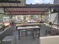 ハリー ゲストハウス & レストラン