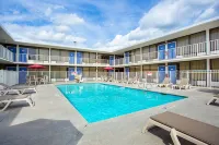Motel 6 Baton Rouge, la - Southeast Hotels in Old Jefferson