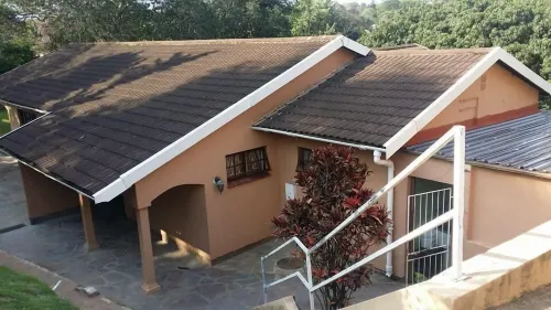 Alicia's B&B Hotels in Roodepoort