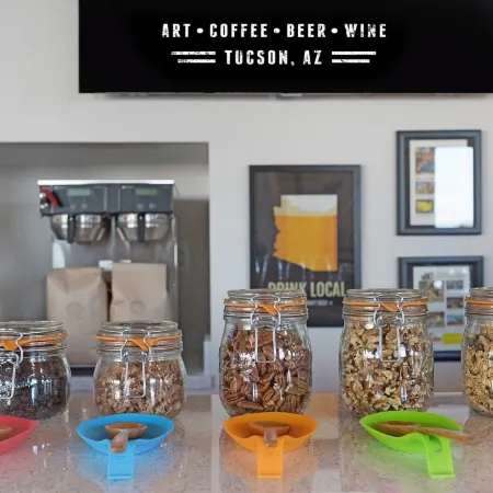 Hotel McCoy - Art, Coffee, Beer, Wine