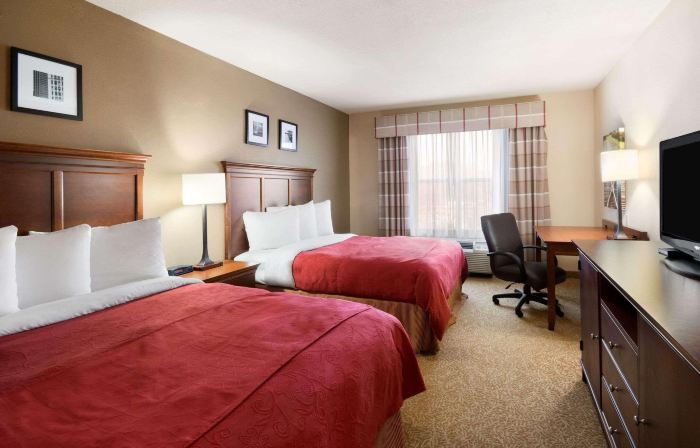 Baymont Inn & Suites by Wyndham Morrow/Atlanta I-75 South