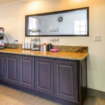 Motel 6 Menifee, CA Отели в г. Менифи