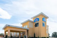 Motel 6 Joshua, TX