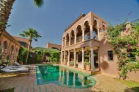 Residence Dar Lamia Marrakech - สระว่ายน้ำแบบอินฟินิตี้