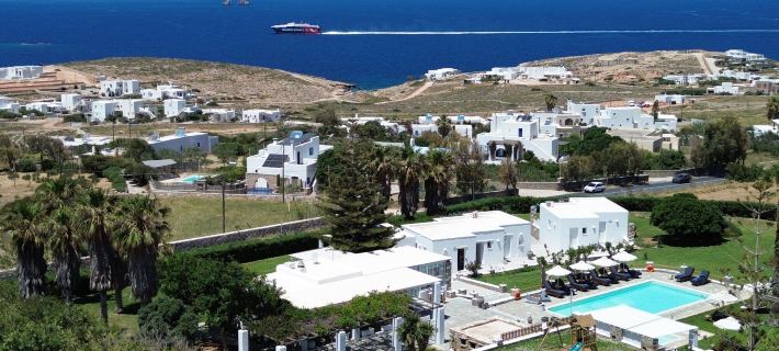 Fragoulis Village Hotels in Paros
