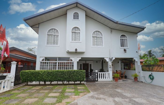 Airport Inn