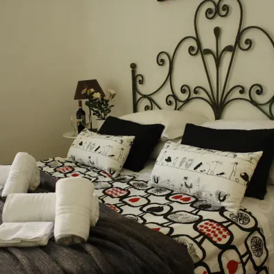 St. John Villa Hotels near L'Asino che Vola