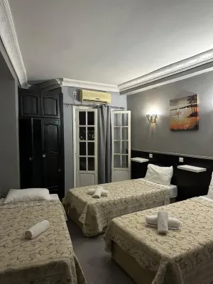 Hotel la Brise Hotels in Ain El Turk