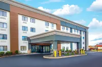 La Quinta Inn by Wyndham St. Louis Hazelwood - Airport North Hotels in Elsah