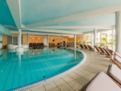 Seehotel Schloss Klink Hotels in Muritz