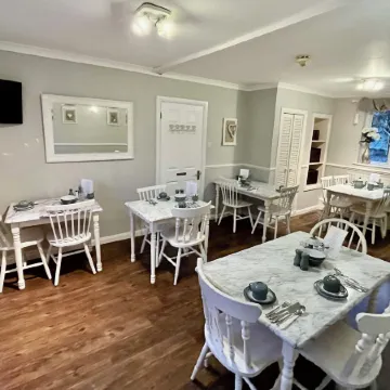 Park Farm Отели рядом с достопримечательностью «Dramatica»