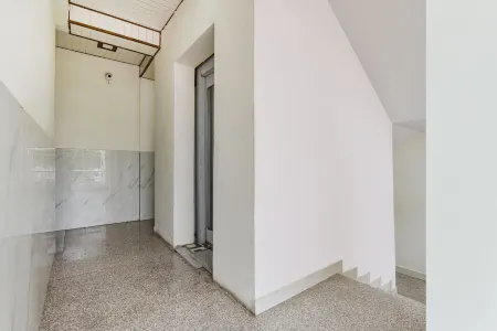 FabHotel the Bird House