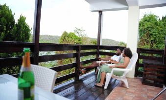 Spice Bay Suites