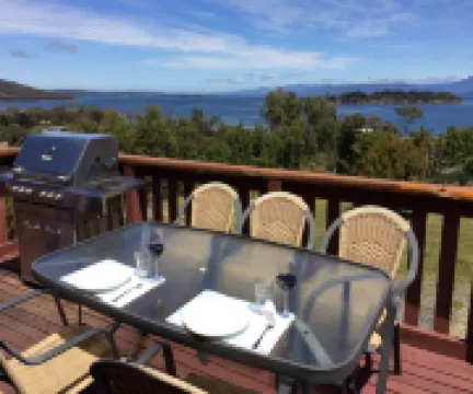 Discover Bruny Island Holiday Accommodation