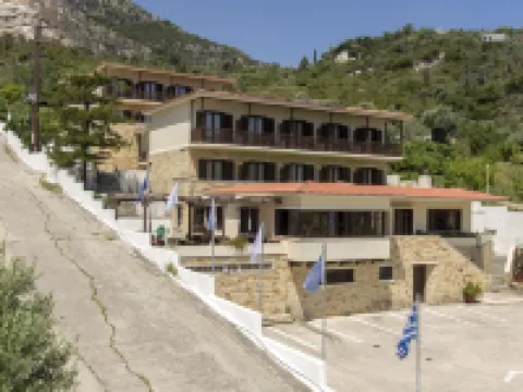 Corali Hotel Hotels in Kimi