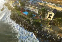 Cliff House Inn Hotels in Carpinteria