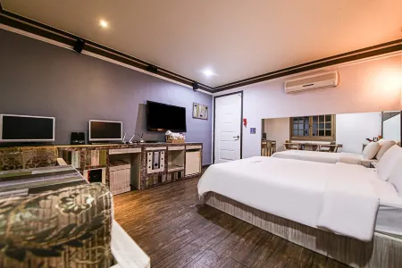 Amore Motel