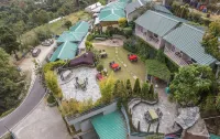 Heritage Resort Hotels in Kausani State