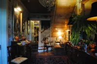 Stay Fairfield - Fairfield Place and Fairfield Manor Bed & Breakfast - Homestays