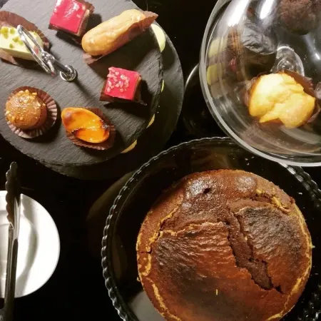 Emaj Boutique Hotel Отели рядом с достопримечательностью «Замок Гимарайнш»