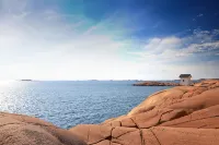 Strandflickornas Annex Gula Villan Hotels in Lysekil