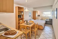 Traberhof - Landurlaub in seiner schönsten Form - freies Reiten inbegriffen - Hunde willkommen - Sauna im Haus - Kanuverleih - tolle Radwege - Deich in Sichtweite Hotels in der Nähe von Wikingerschiff Tyrkir Hooksiel