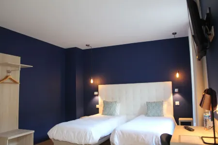 Hôtel la Fontaine Caen Centre Отели рядом с достопримечательностью «E2se»