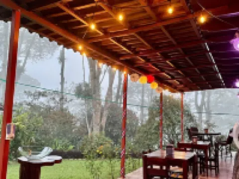 佩利卡諾山酒店 里瓦斯酒店