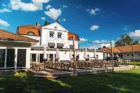 Starby Spa, Hotell & Konferens Hotels near Stadsparken