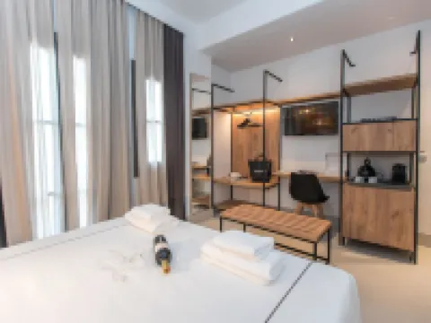 サンドム パロス島のホテル