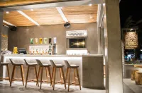 Makris Beach Hotel - С баром
