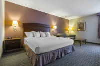 Greenstay Hotel & Suites Central Hoteles cerca de Pythian Castle