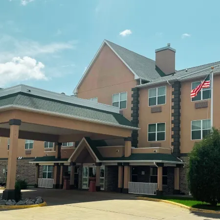 Heritage Hotel and Suites