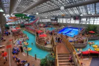 Tubing , Hiking and Jay Peakfun at the Cliff House 몽고메리 호텔