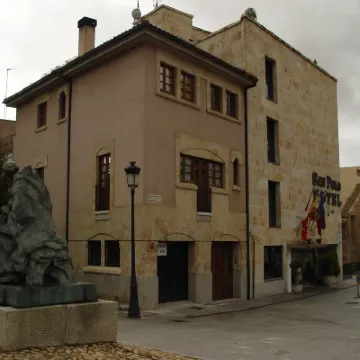 Hotel San Polo Hotels near Roman Bridge of Salamanca