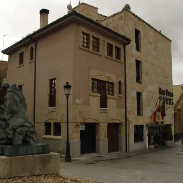 Hotel San Polo Отели рядом с достопримечательностью «Сан-Эстебан»