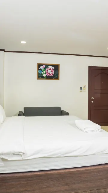 ห้องดีลักซ์เตียงใหญ่พร้อมอ่างอาบน้ำ