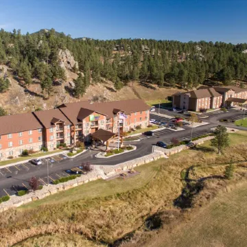 Holiday Inn Express & Suites CUSTER by IHG