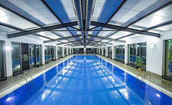 Crystal Hotel & Spa