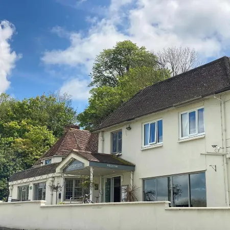 Shillingford Bridge Hotel