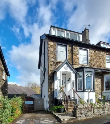 Invergarry Room Only Guest House for Adults Hotel di 