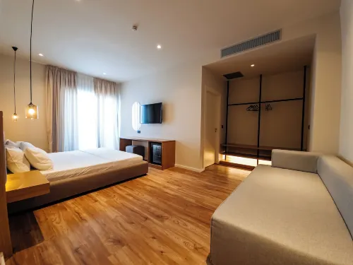 Sunset Shoreline Saranda - Sea View - Free Private Parking - Pool - Rooftop Pools