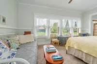 Old Hawaiian B and B Hotels near Hilo Shopping Center