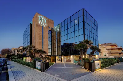 플라이 데코 호텔  호텔