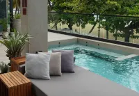 Aire de Olive - Rooftop Pools