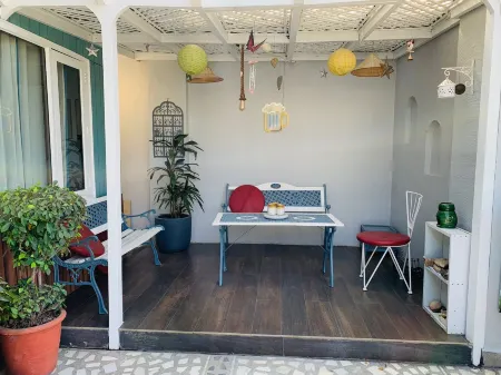 Vandana's Bed and Breakfast Отели рядом с достопримечательностью «Дели Юг Кампус университети»