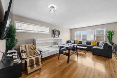 Complete Privacy and Fully Equipped Kitchen - Stylish Group Haven Отели рядом с достопримечательностью «Bayonne Park»