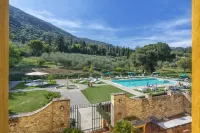 Hotel Villa Cheli - Rooftop Pools
