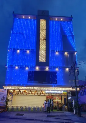 Sri Aswin Grand - Parkplatz