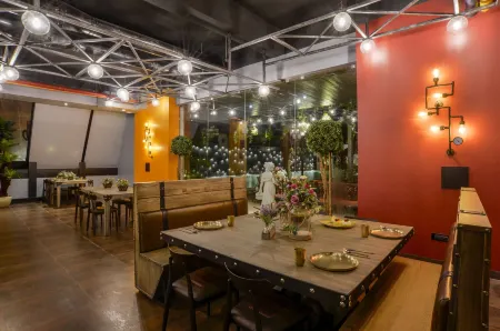 Woods the Clubhouse - Mangalyam Meadows Отели в г. Валсад